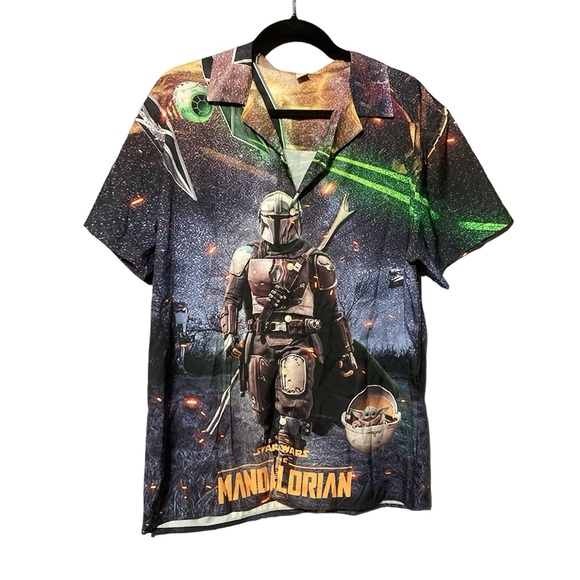 Star Wars the Mandalorian men’s short sleeve button down Large NWOT - Picture 1 of 7